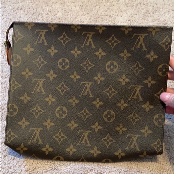 Louis Vuitton Handbags - Louis vuitton makeup pouch
